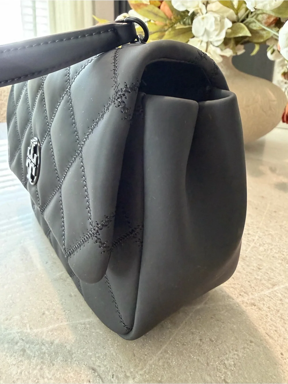 Tory Burch Willa Shoulder Bag - Matte Black